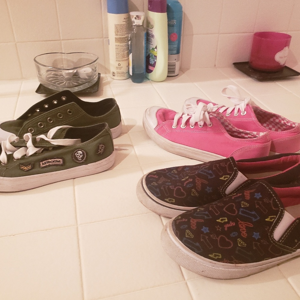 Big Girl shoes size 3 - 4